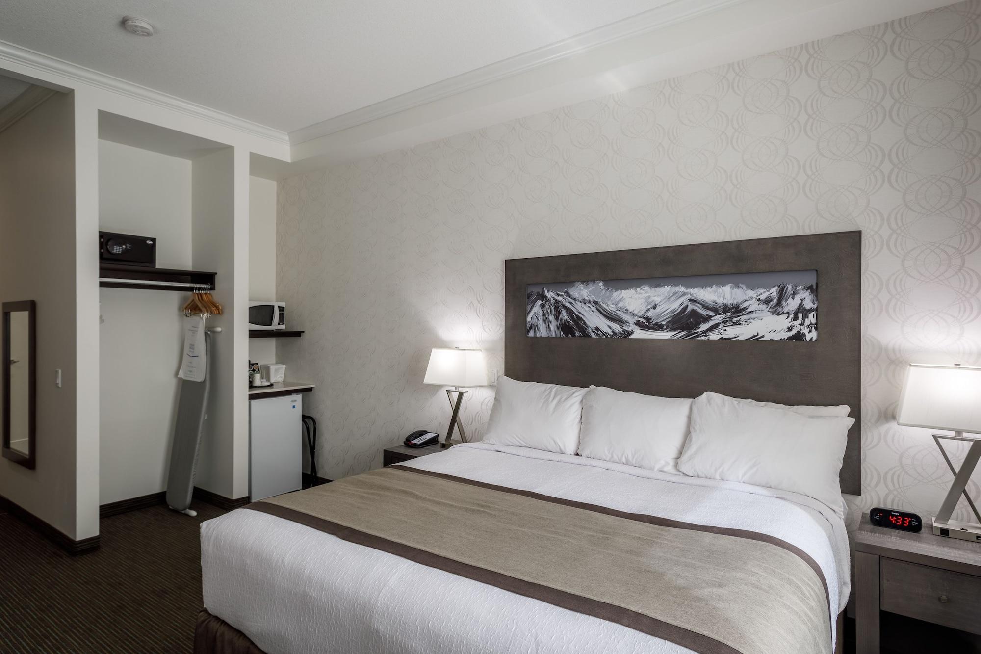 Ramada by Wyndham Revelstoke Hotel Eksteriør billede